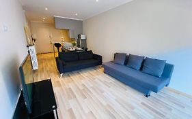 Magnifique Appartement 60M2 ,3 Pieces , Equipee,Tres Lumineux, 2 Minutes A Pied De La Plage