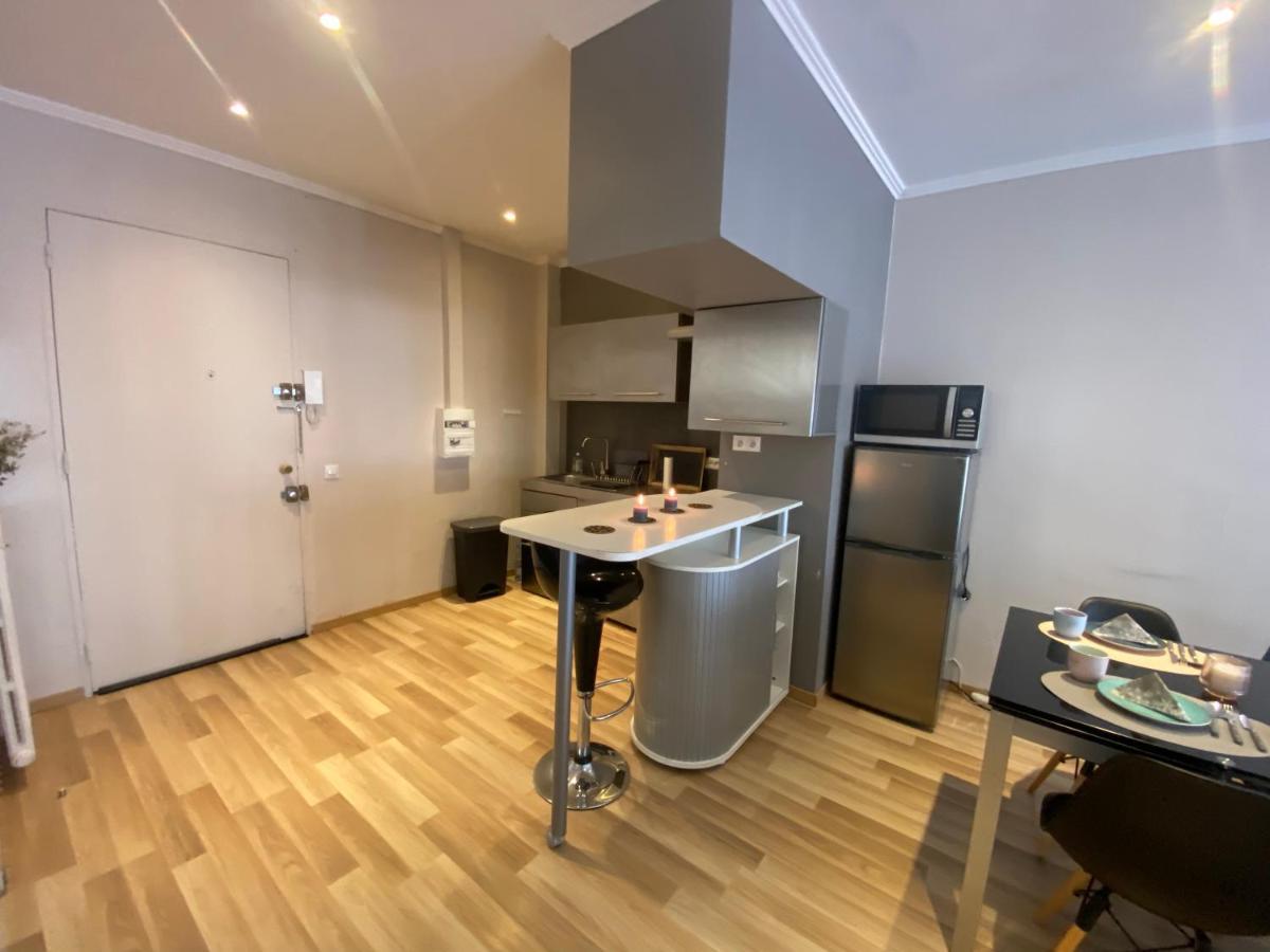 Magnifique Appartement 60M2 ,3 Pieces , Equipee,Tres Lumineux, 2 Minutes A Pied De La Plage Nizza Esterno foto