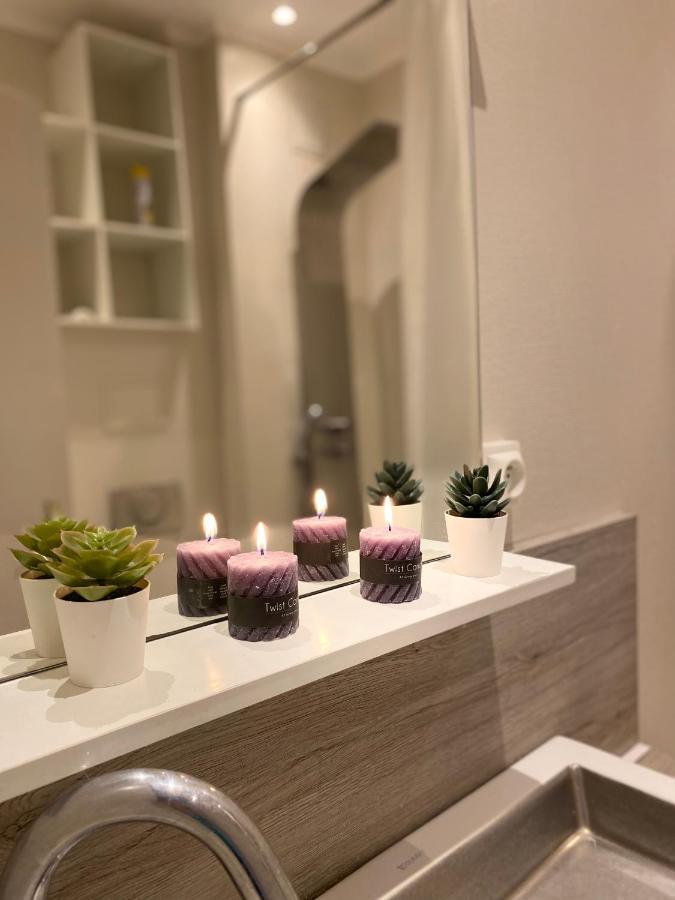 Magnifique Appartement 60M2 ,3 Pieces , Equipee,Tres Lumineux, 2 Minutes A Pied De La Plage Nizza Esterno foto