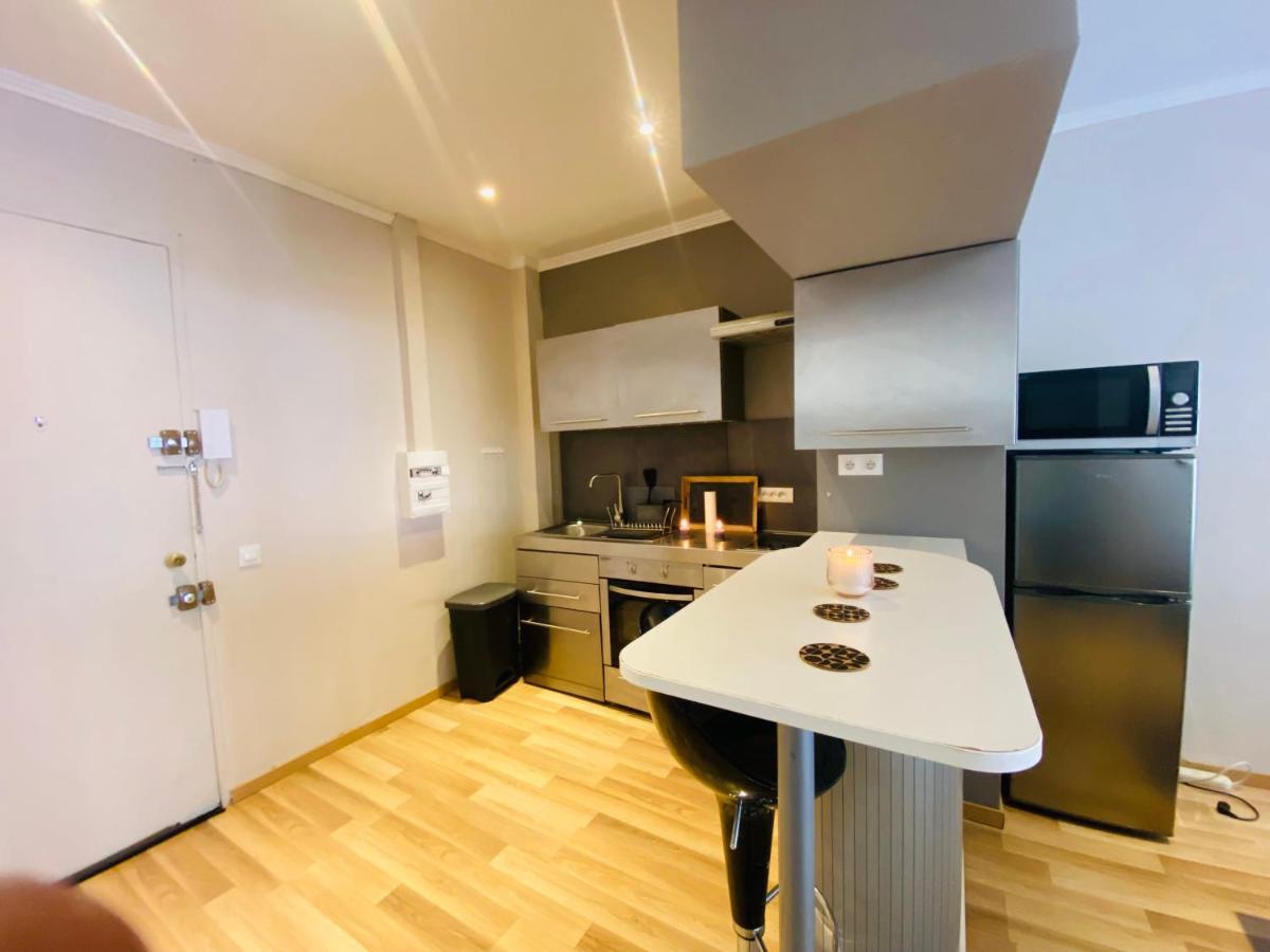 Magnifique Appartement 60M2 ,3 Pieces , Equipee,Tres Lumineux, 2 Minutes A Pied De La Plage Nizza Esterno foto