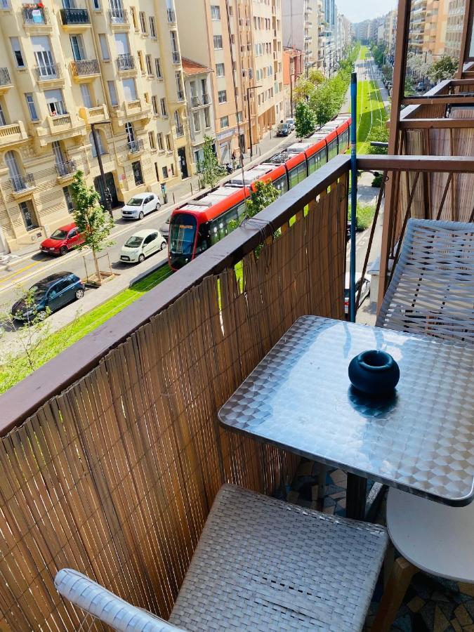 Magnifique Appartement 60M2 ,3 Pieces , Equipee,Tres Lumineux, 2 Minutes A Pied De La Plage Nizza Esterno foto